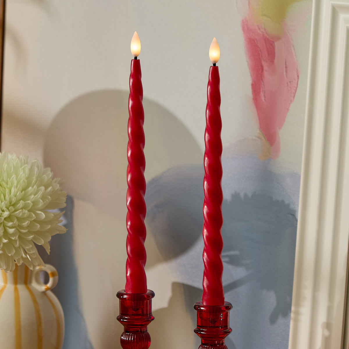 Set of 2 Swirl Tapers