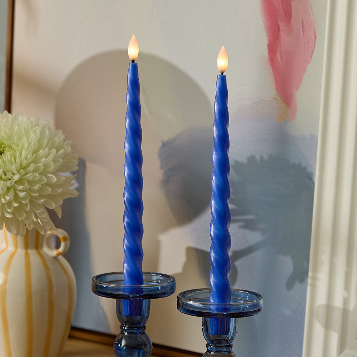 Set of 2 Swirl Tapers